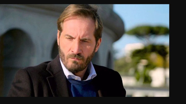 Alberto Palladini in una scena di Un posto al sole &copy; Rai 3.