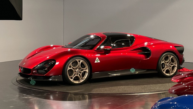 Alfa Romeo 33 Stradale (2023) - Wikipedia &copy; Creative Commons