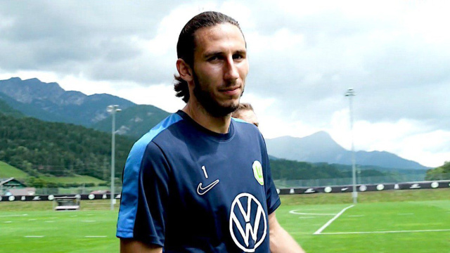 Kamil Grabara arriva alla Juventus in prestito dal Wolfsburg.