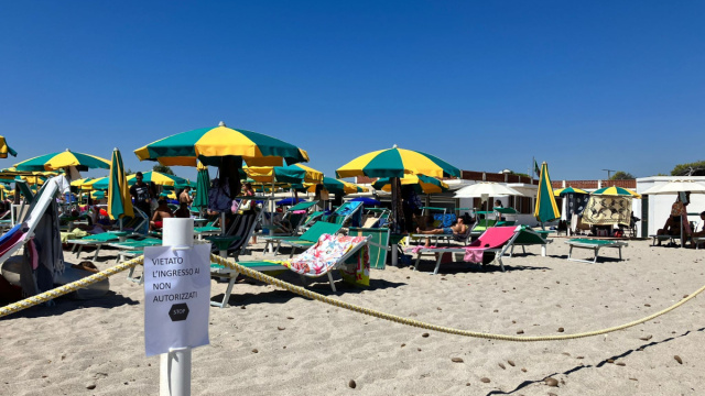 Stabilimenti al Poetto: "Dai vigili del fuoco accesso al bar, la ... &copy; Creative Commons