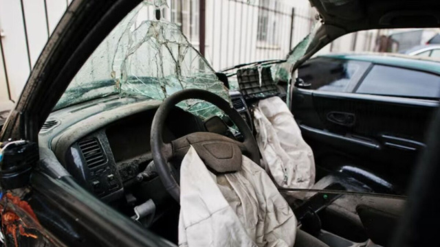 Auto dopo un incidente - &copy; Freepik.Com