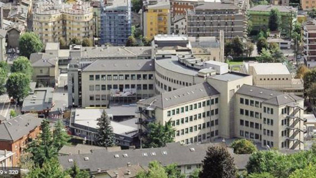 Ospedale Regionale "Umberto Parini" &copy; Creative Commons
