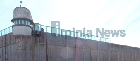 Infermiera arrestata con cocaina per detenuti al carcere di Ariano Irpino
