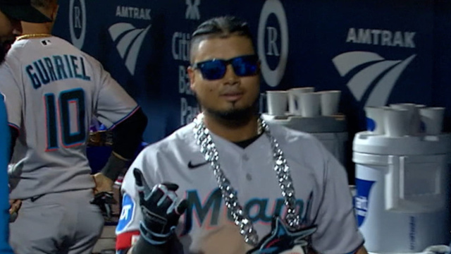 Luis Arraez credits Nelson Cruz after cycle &copy; Creative Commons