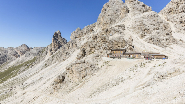 Rifugio Passo Principe - Grasleitenpassh&uuml;tte - Pozza di Fassa &copy; Creative Commons
