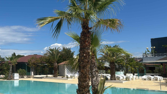 Spiagge con piscina e posto barca Borso del Grappa: prenotazione ... &copy; Creative Commons