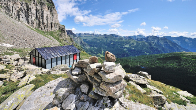 Combi e Lanza (Bivacco) da Alpe Devero - Escursionismo  Camminata ... &copy; Creative Commons