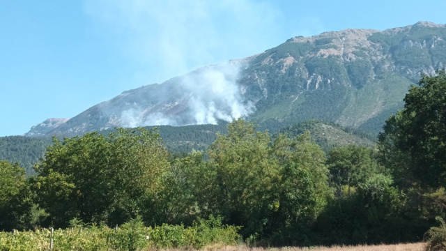 Incendi Abruzzo: sul Morrone si lotta ancora contro le fiamme - Rete8 &copy; Creative Commons