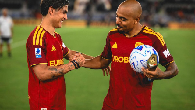 Paulo Dybala e Donyell Malen, attaccanti della Roma. Foto &copy; Roma