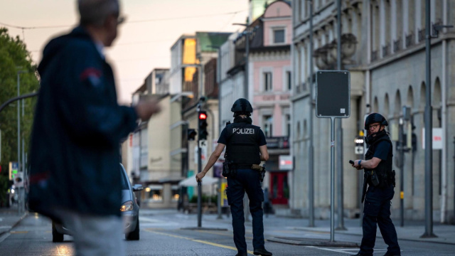 Spari a un rave party in Svizzera, un morto e 5 feriti. Il ... &copy; Creative Commons