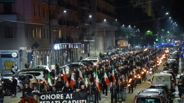 Milano, saluto romano al corteo dedicato a Sergio Ramelli, 'Bella ... &copy; Creative Commons
