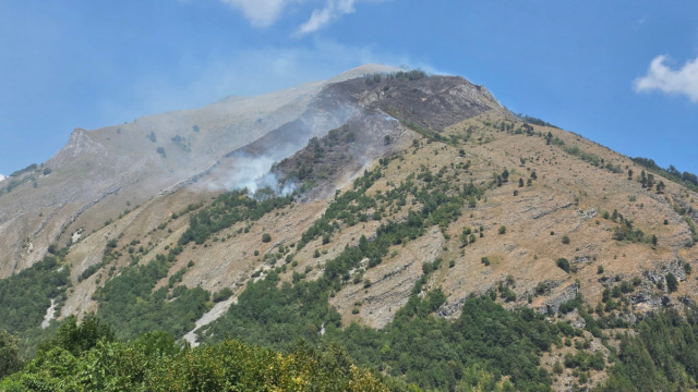Non &egrave; ancora estinto l'incendio boschivo a Valdieri: in azione ... &copy; Creative Commons