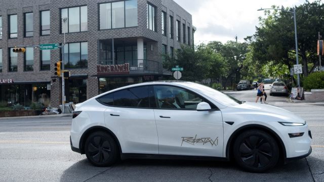 Tesla Robotaxi Fleet in Texas Trails Waymo by Wide Margin, Filings ... &copy; Creative Commons