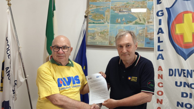 Avis Comunale Ancona: Avis Comunale di Ancona e la Croce Gialla di ... &copy; Creative Commons