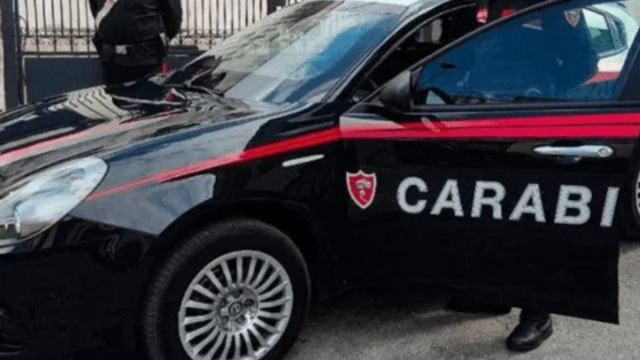 Una volante dei carabinieri (Immagine d'archivio)