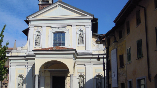 File:Samarate (VA) - chiesa della Purificazione di Maria Vergine ... &copy; Creative Commons