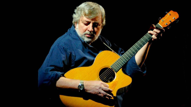 Il cantautore Francesco Guccini