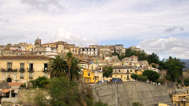 CAULONIA Approvato il piano triennale delle opere pubbliche ... &copy; Creative Commons
