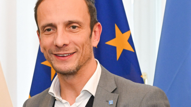 File:Massimiliano Fedriga in 2024.jpg - Wikipedia &copy; Creative Commons