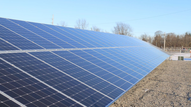 lcec-solar-panels-foto da pixabay.