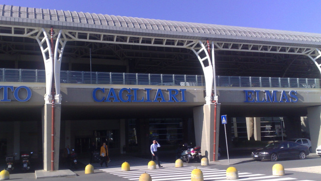Aeroporto di Cagliari-Elmas - Wikipedia &copy; Creative Commons