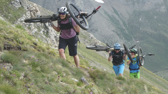 Il Passo Invergneux in Mtb &copy; Creative Commons