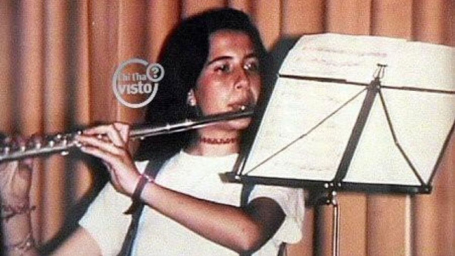 Emanuela Orlandi mentre suonava il flauto - foto dal Facebook di "Chi l'ha visto?"
