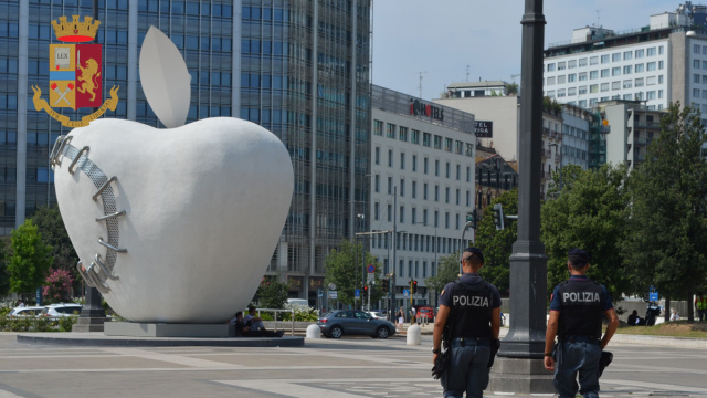 Milano, controlli della Polizia di Stato a Cadorna, parco Trotter ... &copy; Creative Commons