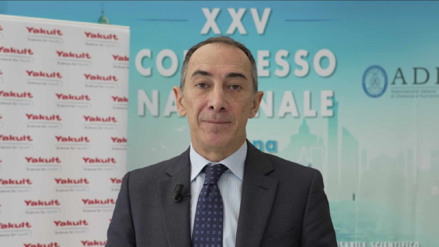 Giovanni Barbara al congresso ADI: modulare il microbioma per il ... &copy; Creative Commons