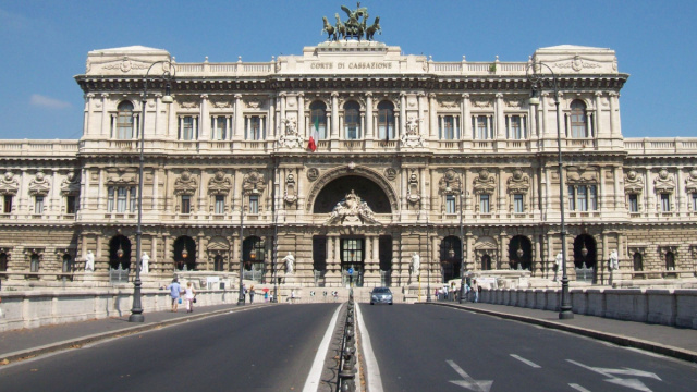 Palazzo di Giustizia (Roma) - Wikipedia &copy; Creative Commons
