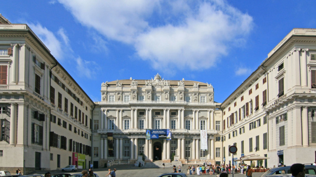 Palazzo Ducale (Genova) - Wikipedia &copy; Creative Commons