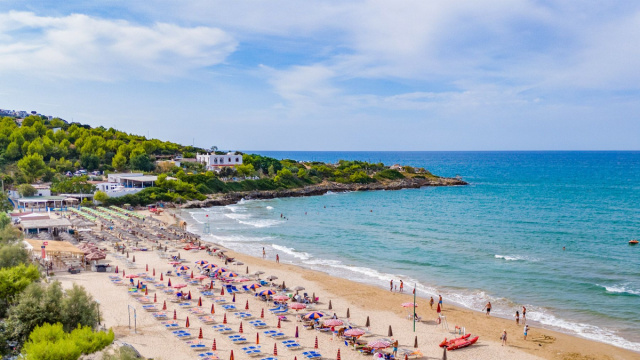 Campeggi Puglia sul Mare  Campeggi Gargano  Baia Holiday &copy; Creative Commons