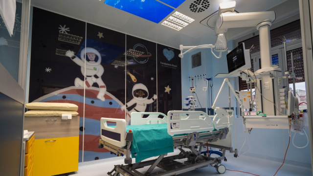Due nuove stanze di rianimazione all'Ospedale Buzzi - Il Pediatra &copy; Creative Commons