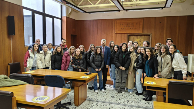 La giustizia penale in diretta. Gli studenti del 'Boccardi-Tiberio ... &copy; Creative Commons