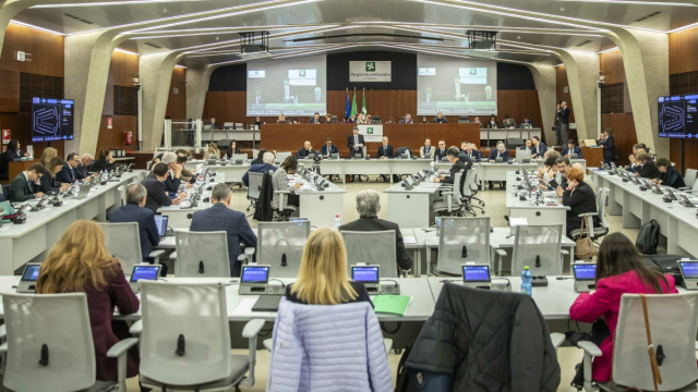La Lombardia approva la prima legge in Italia sui data center ... &copy; Creative Commons