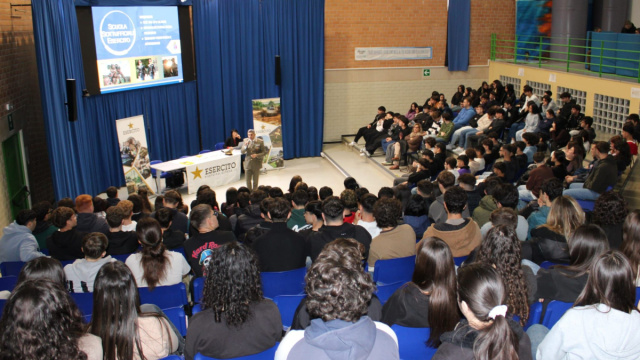 Orientamento, l'Esercito nelle scuole lucane - Regione Basilicata &copy; Creative Commons