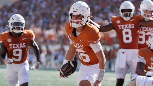 Arch Manning throws 1st career TD pass in Longhorns' rout of ... &copy; Creative Commons