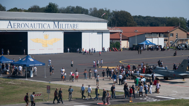 Centenario Aeronautica Militare. Migliaia di appassionati all'Open ... &copy; Creative Commons