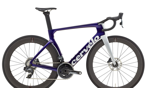 Cerv&eacute;lo - bici da corsa di alta gamma  Pon.Bike Italia &copy; Creative Commons