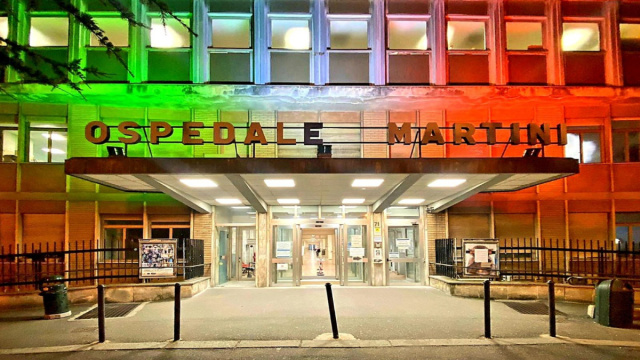 Il tricolore illumina l'ospedale Martini  Azienda Sanitaria ... &copy; Creative Commons