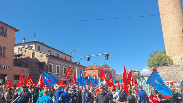 VeraTV.it  Cerreto d'Esi - Electrolux, corteo dei lavoratori da ... &copy; Creative Commons