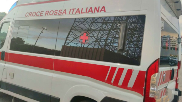 Ambulanza durante un soccorso - &copy; Francesco Trabassi