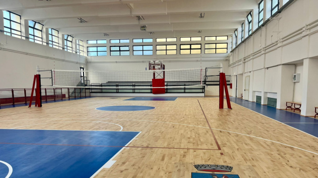 Nereto, inaugurata la "nuova" palestra scolastica: investimento da ... &copy; Creative Commons