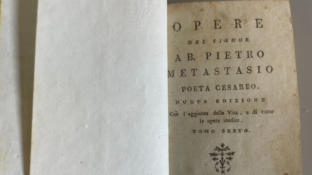 Rarissimo antico libro Opere del Signor Metastasio 2 Incisioni ... &copy; Creative Commons