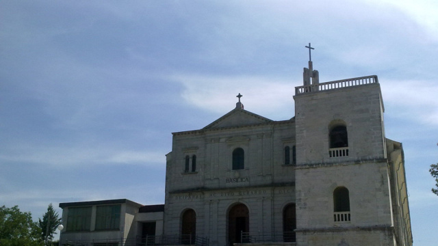 Santuario di San Gerardo Maiella - Wikipedia &copy; Creative Commons