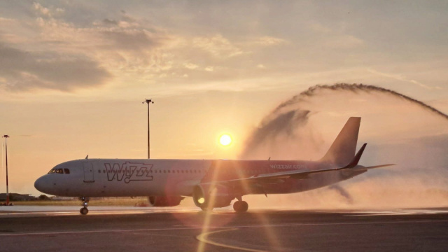 WIZZ AIR PER LA PRIMA VOLTA A TRIESTE AIRPORT INAUGURA LA ROTTA ... &copy; Creative Commons