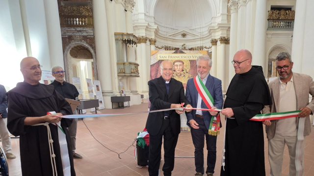 Inaugurata la mostra "San Francesco Vive" - Arcidiocesi di Ancona ... &copy; Creative Commons