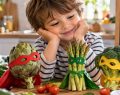 Verdure con i superpoteri: così le storie possono aiutare i bambini ad assaggiarle