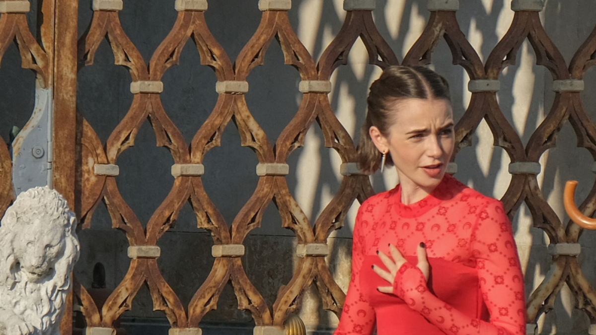Au Revoir Lily Collins Saluta Emily In Paris Dopo Sette Anni E Sei au-revoir-lily-collins-saluta-emily-in-paris-dopo-sette-anni-e-sei