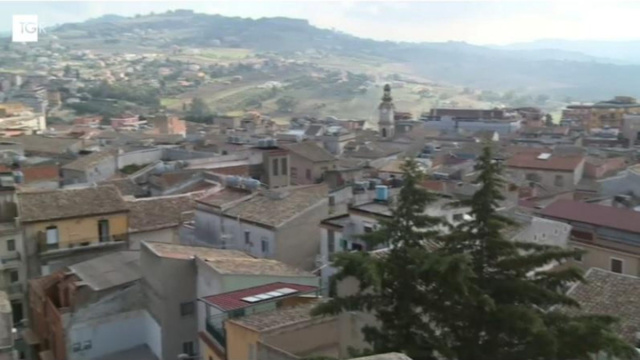 Caltanissetta, scomparse due sorelle di 12 e 8 anni: al vaglio i ... &copy; Creative Commons